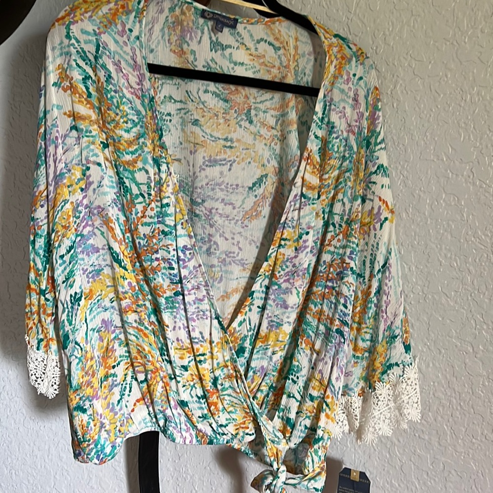 TOP SIZE LARGE